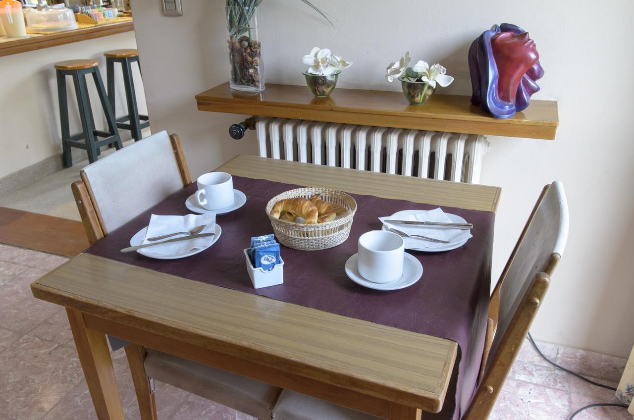Hotel Marydor La Falda Kültér fotó